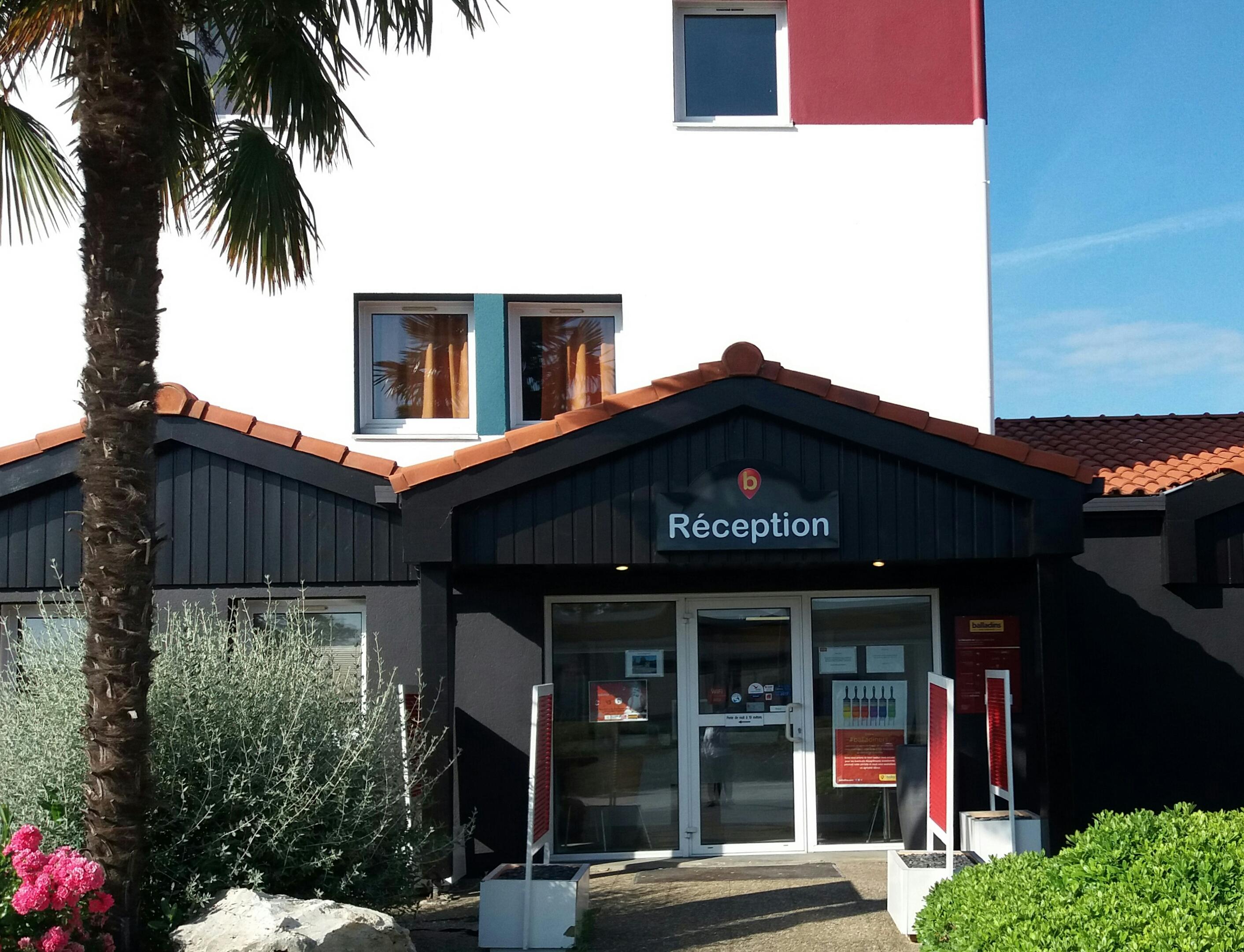 Kyriad Direct Agen Castelculier Екстериор снимка