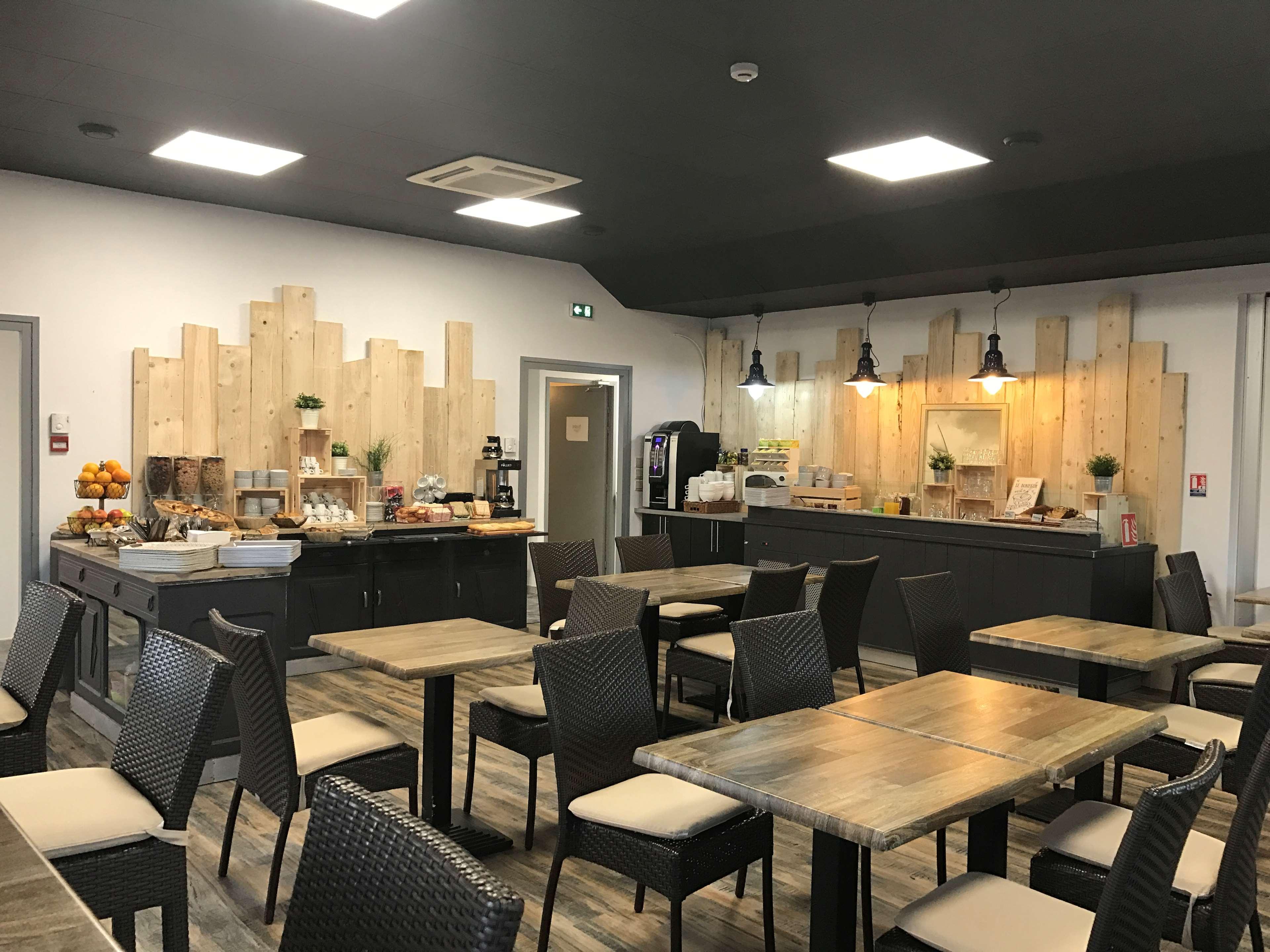 Kyriad Direct Agen Castelculier Екстериор снимка