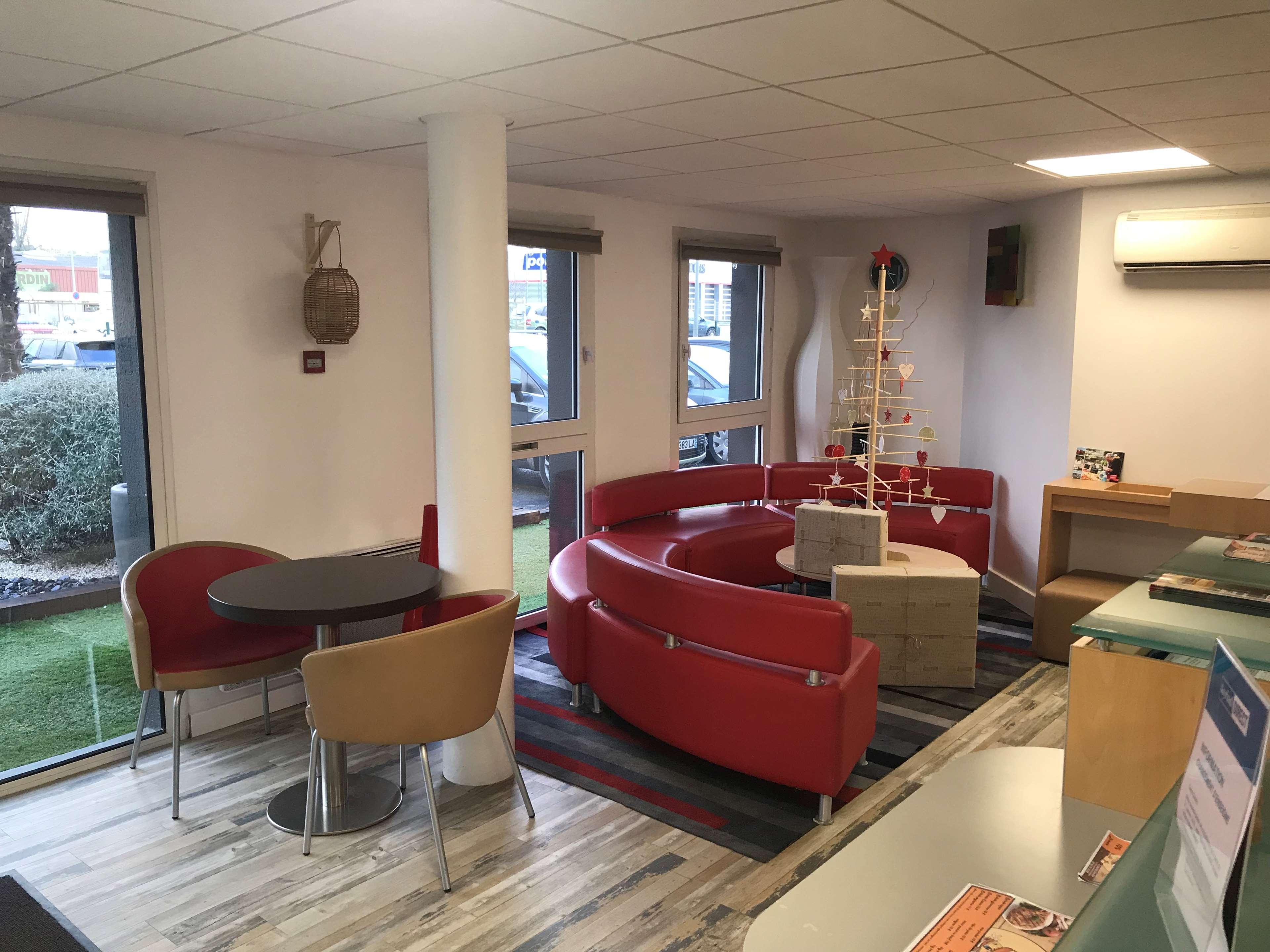Kyriad Direct Agen Castelculier Екстериор снимка