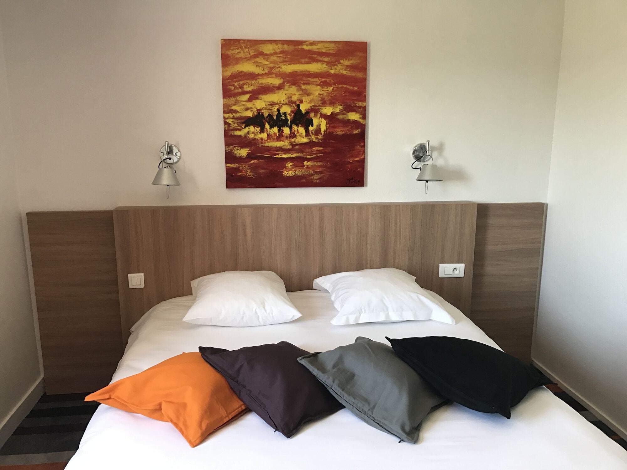 Kyriad Direct Agen Castelculier Екстериор снимка